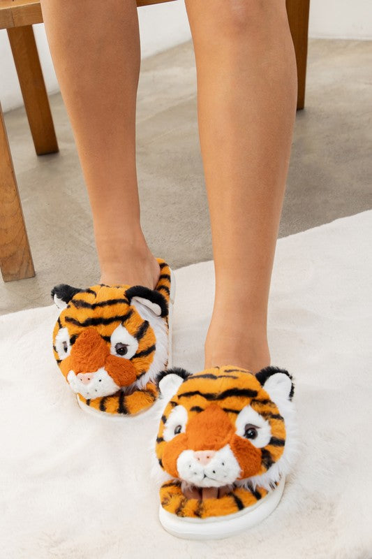 Tiger Roar - Women's Slide on Fuzzy Slippers