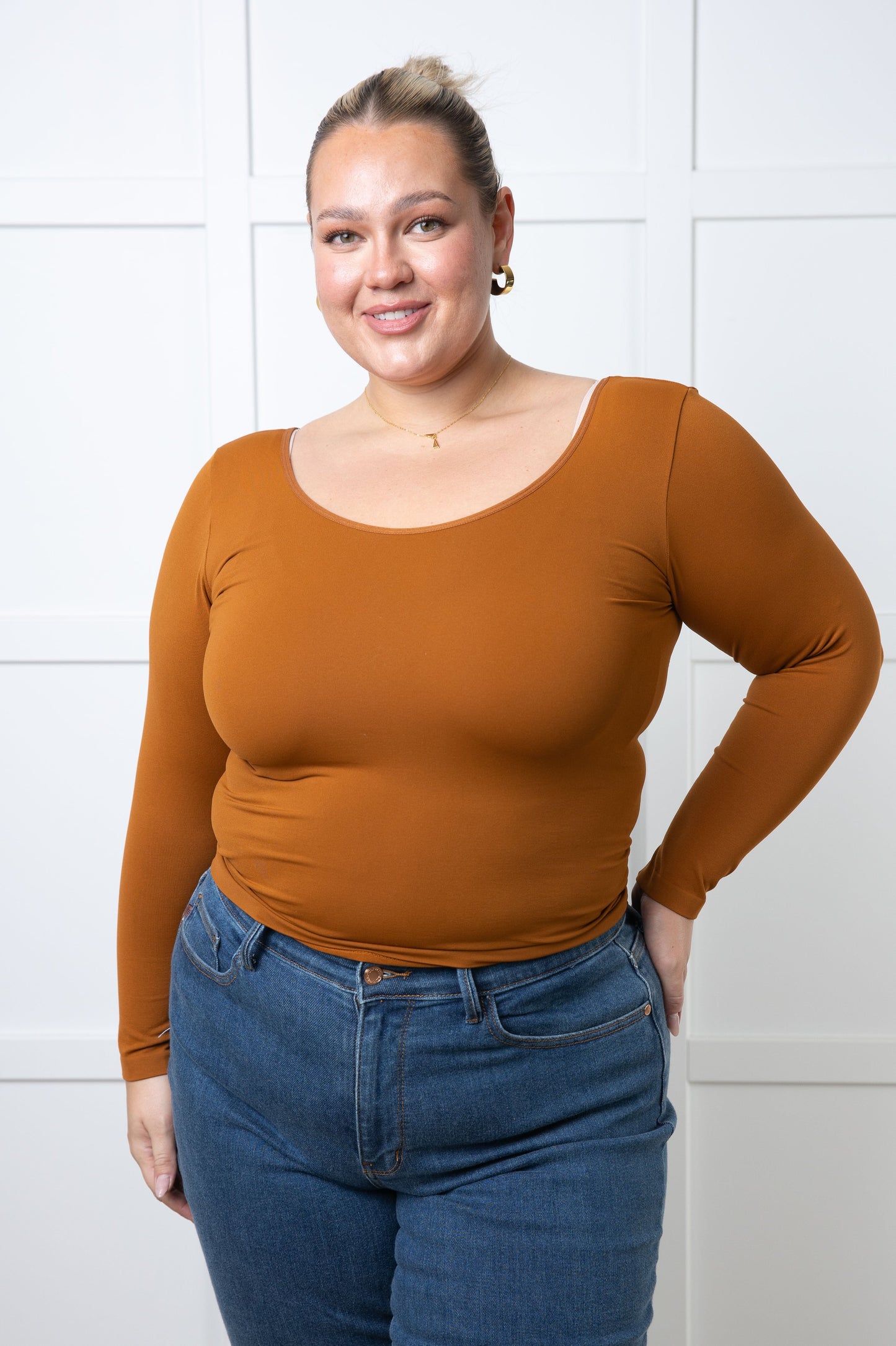 Bring in the Basics Seamless Reversible V-Neck Caramel - Yelete
