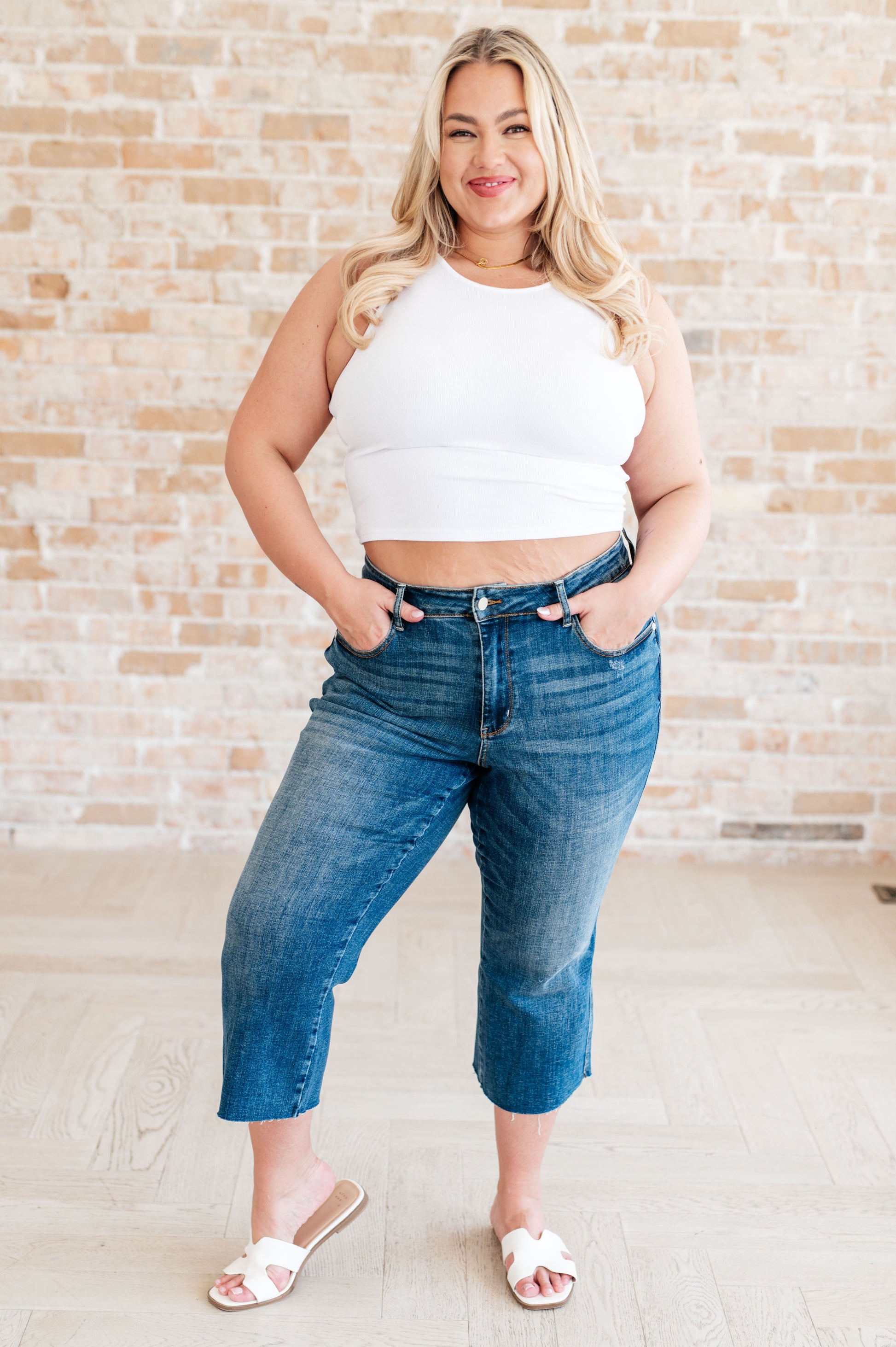 Hayes High Rise Wide Leg Crop Jeans - Judy Blue