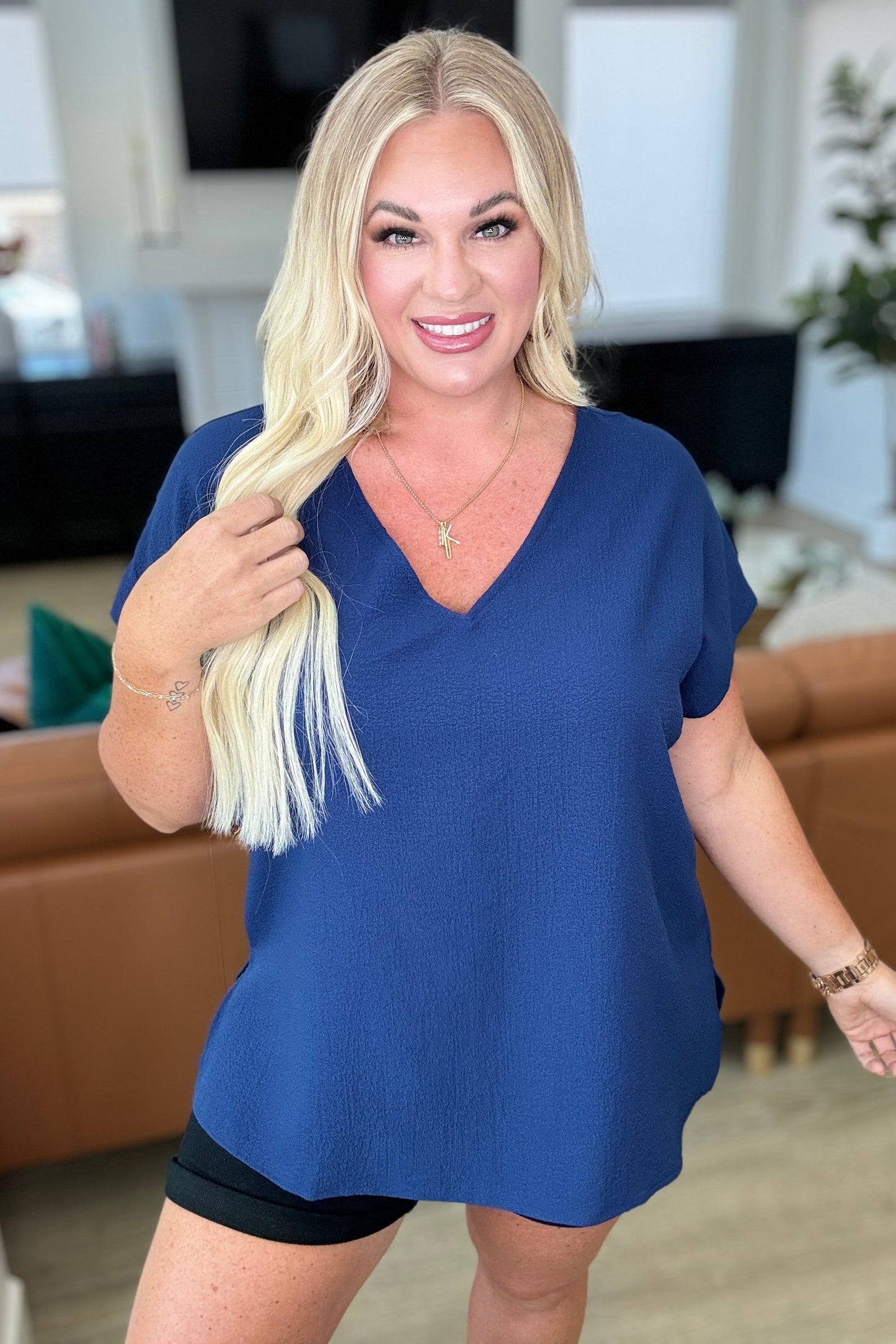 Let Me Be Your Wings V-Neck Top in Navy - Andree By Unit