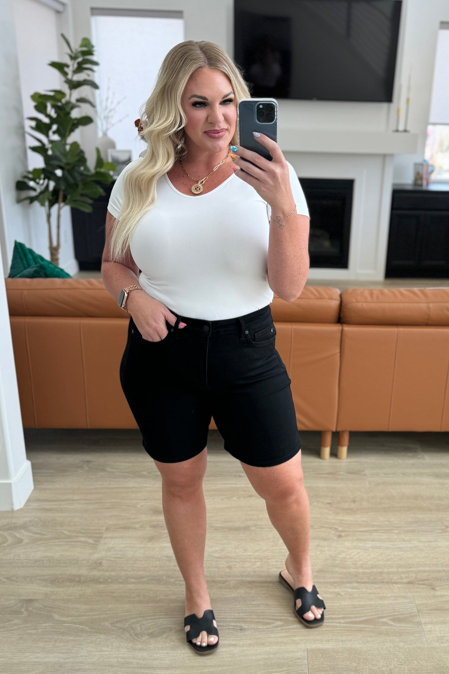 Ava High Rise Control Top Cuffed Shorts in Black - Judy Blue
