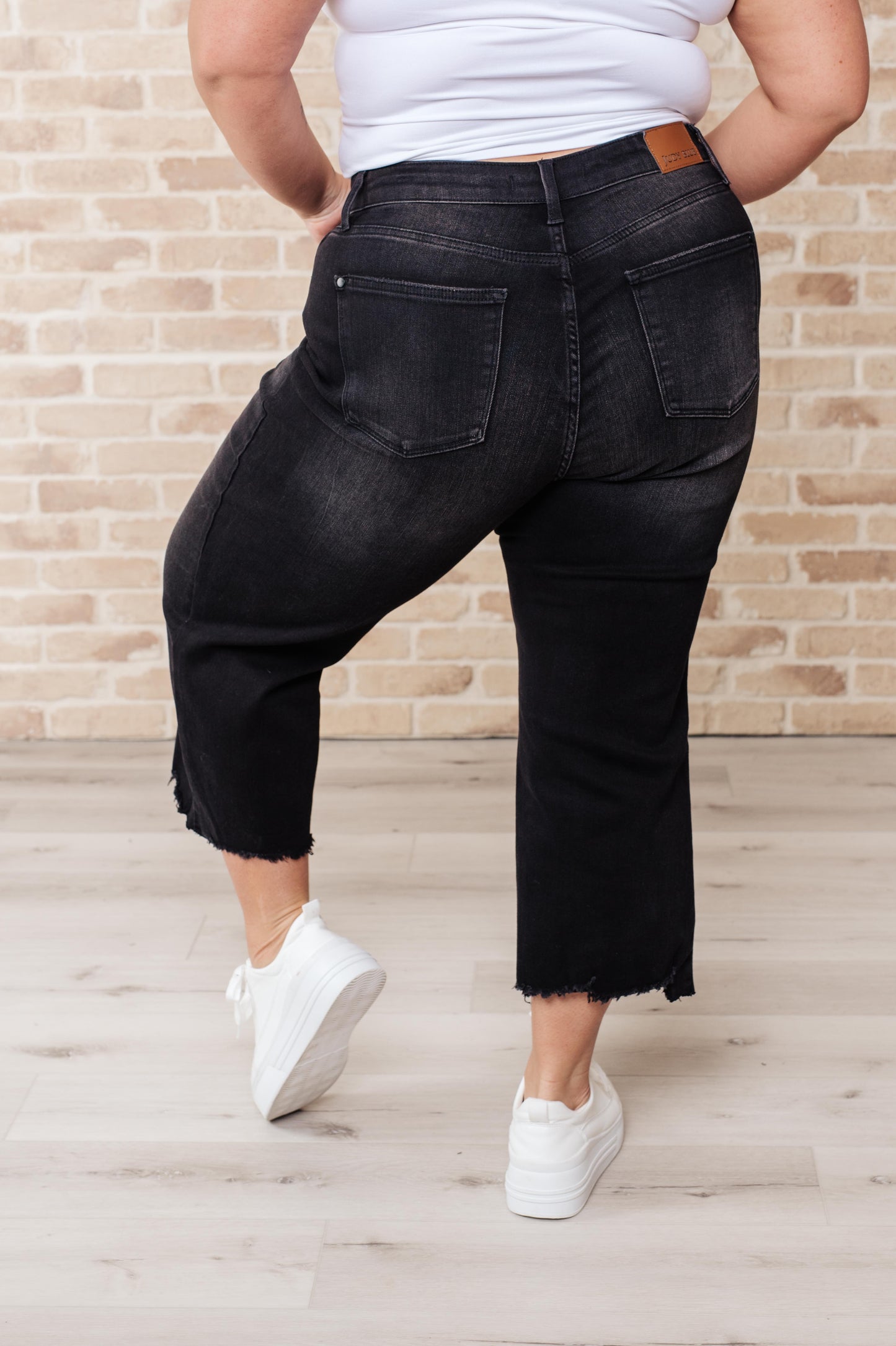Ryan High Rise Button Fly Wide Leg Crop Jeans - Judy Blue