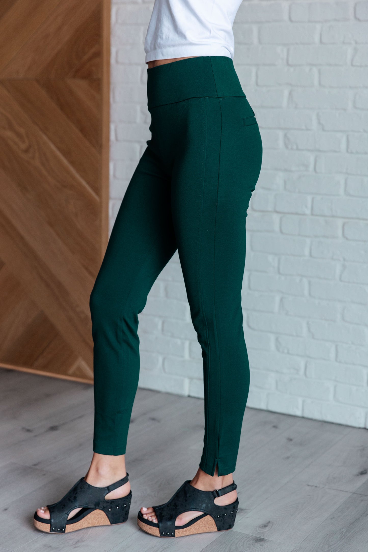 Magic Skinny 28" Pants in Hunter Green - Dear Scarlett