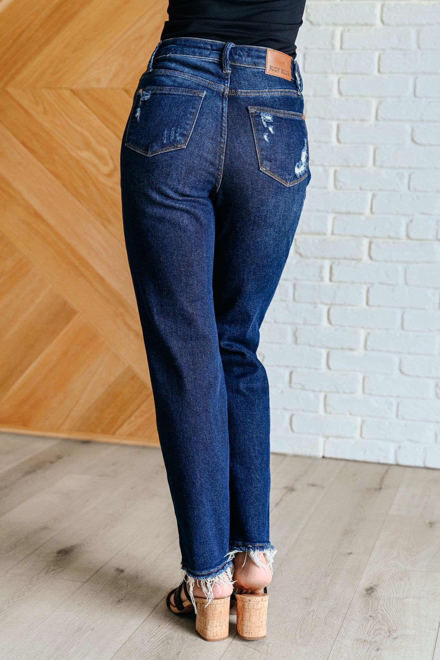 Montana High Rise Rigid Magic Distressed Straight Jeans - Judy Blue