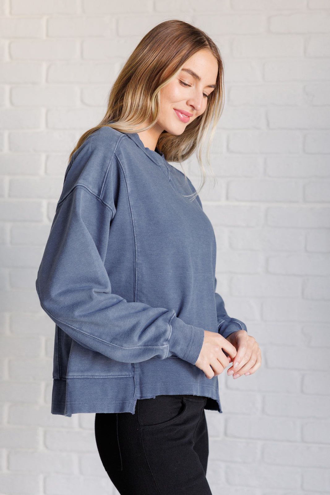 Quick Fix Mineral Wash Crew Neck Pullover in Psychic - Rae Mode