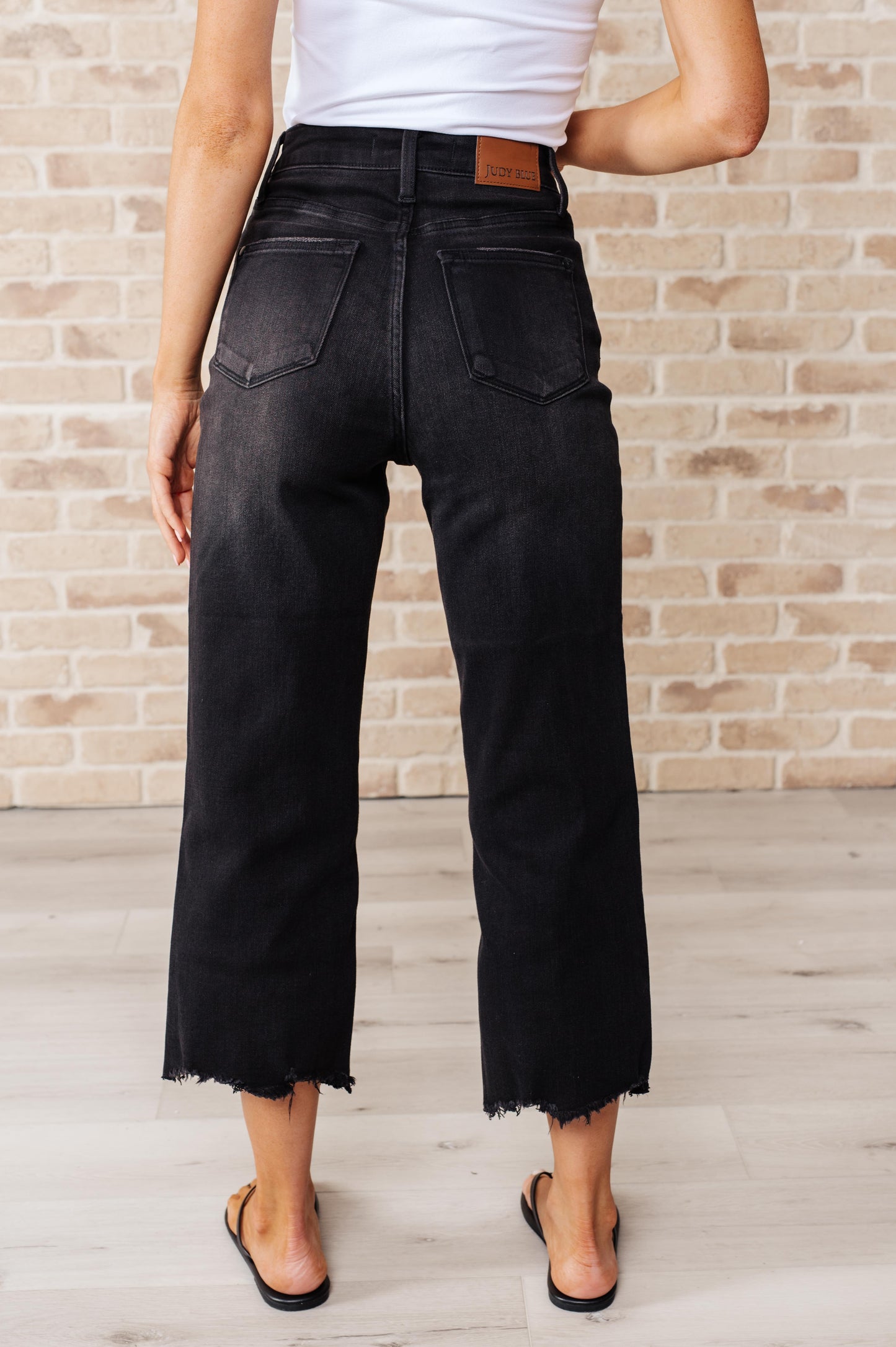 Ryan High Rise Button Fly Wide Leg Crop Jeans - Judy Blue