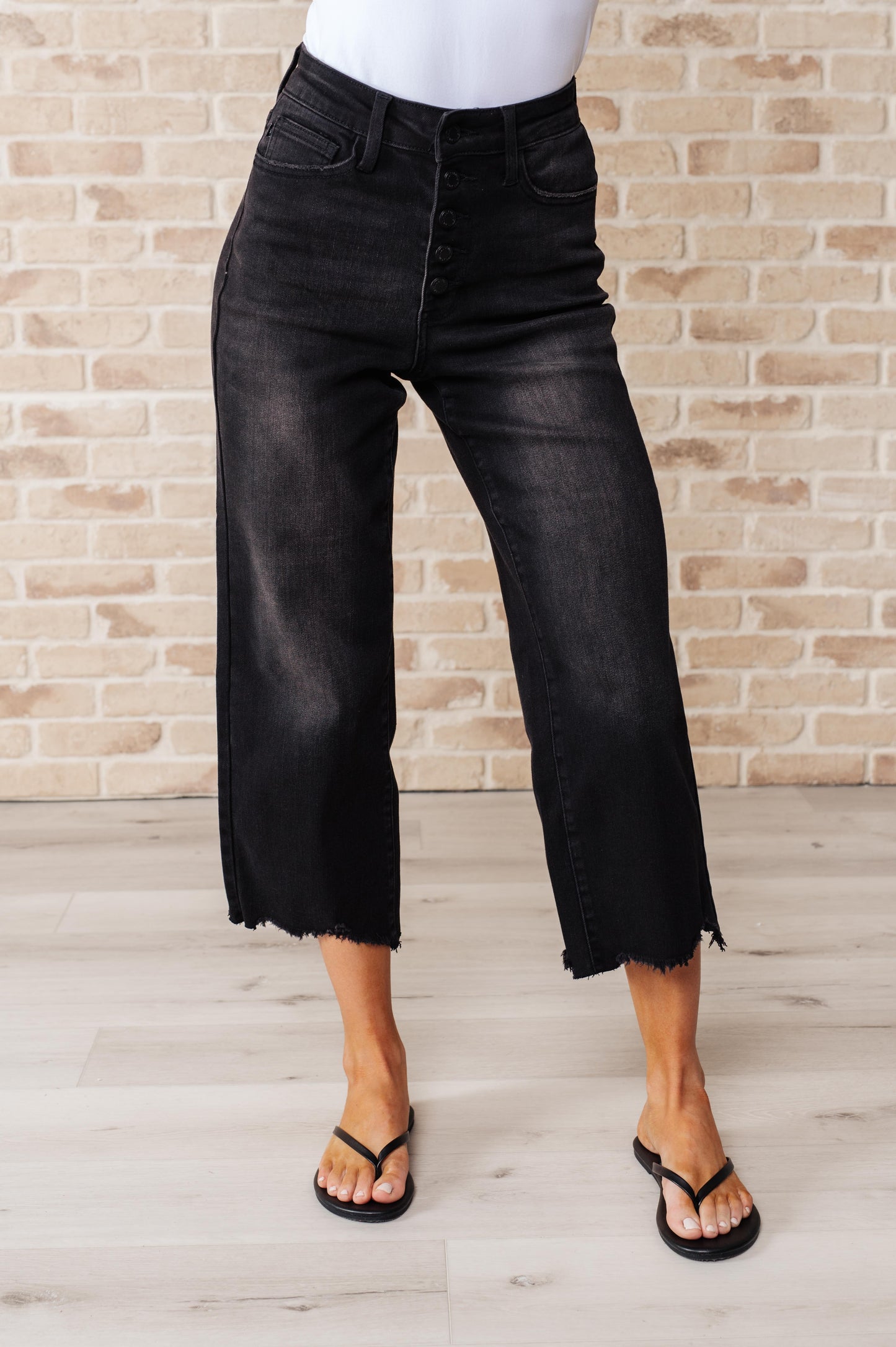 Ryan High Rise Button Fly Wide Leg Crop Jeans - Judy Blue