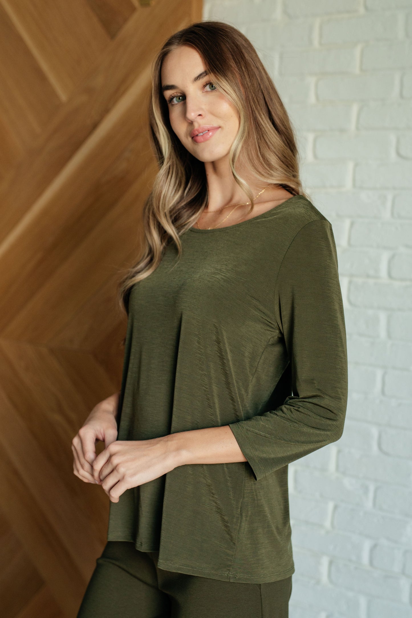 Signature Classic Round Neck Top in Olive - Dear Scarlett