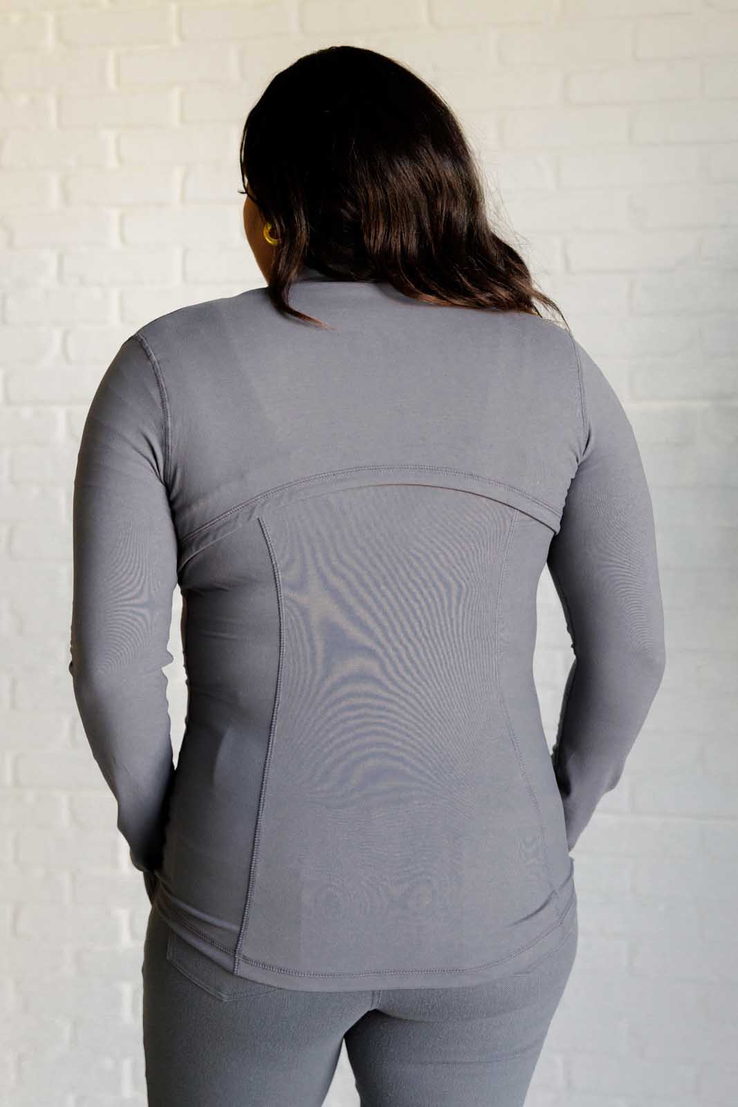 Staying Swift Activewear Jacket in Titanium - Rae Mode