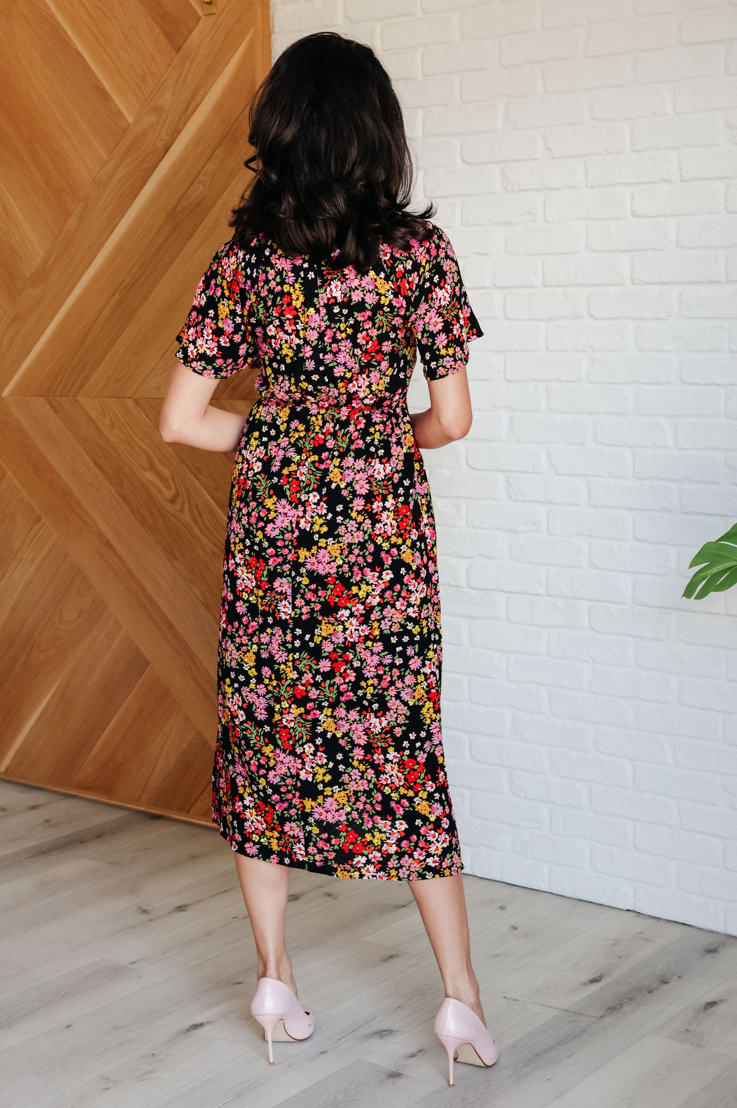 Wildflower and Barley V-Neck Button Up Dress - Polagram