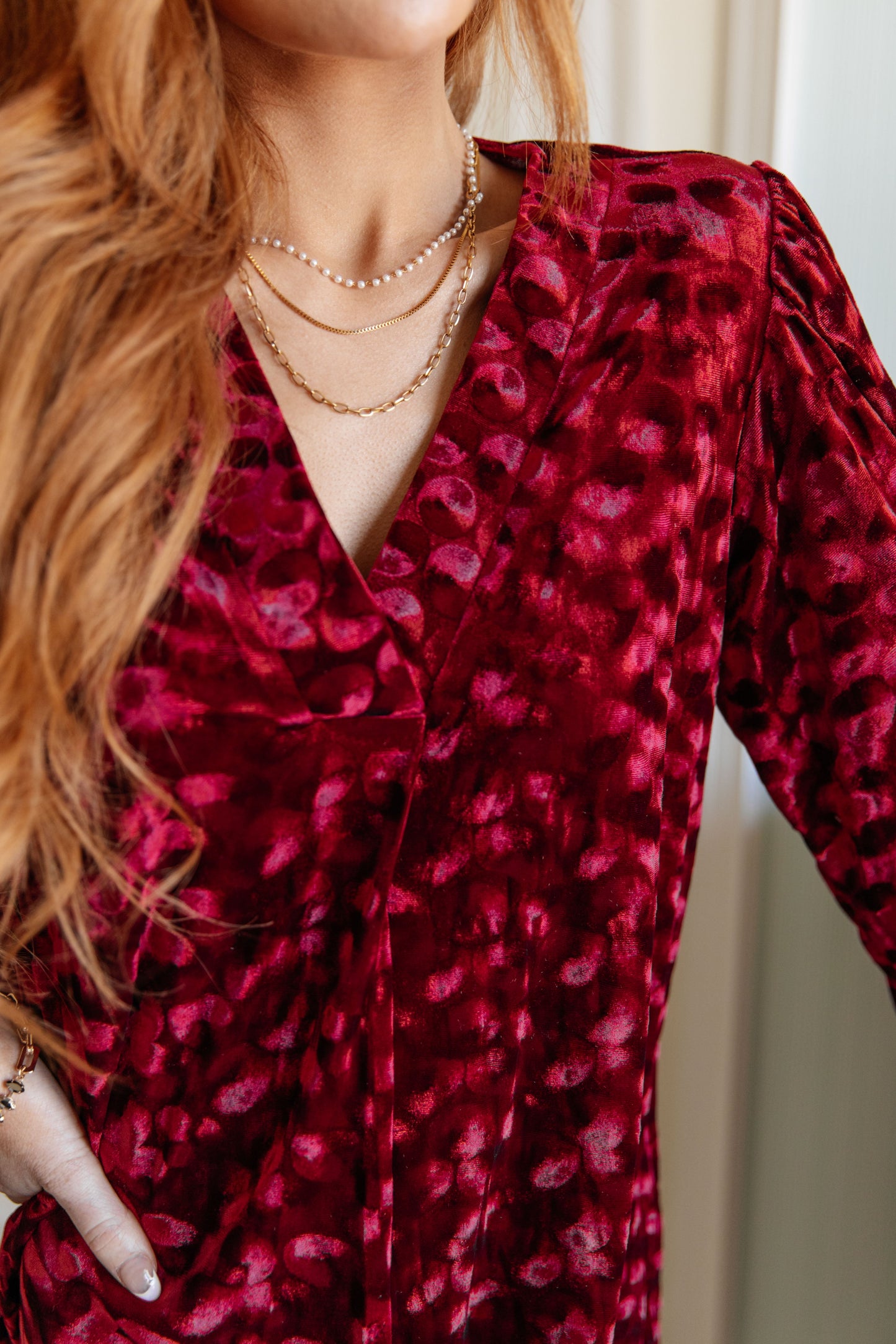 Regal Radiance V-Neck Velvet Dress - Jodifl