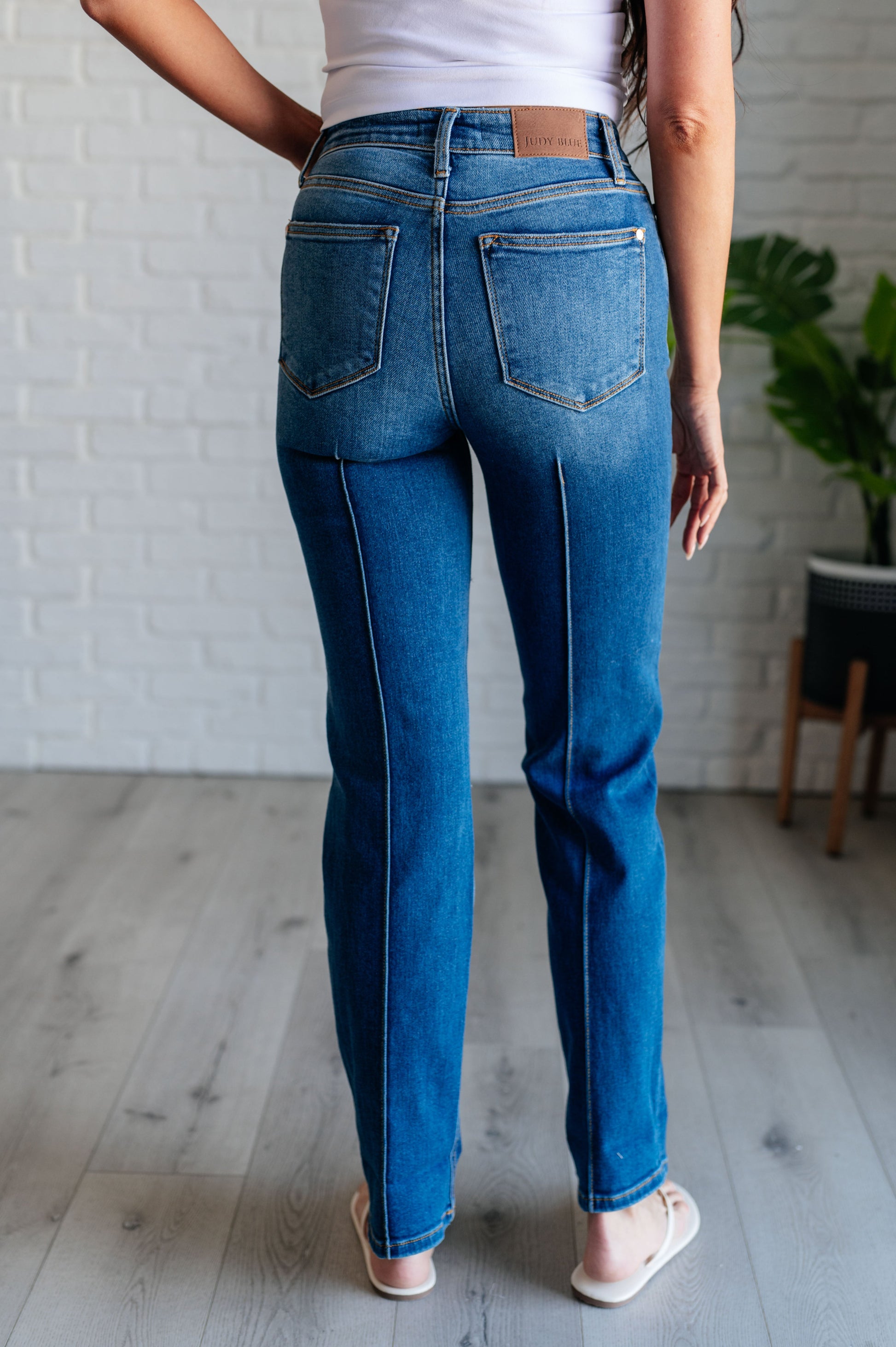 Campbell High Rise Center Seam Detail Straight Jeans - Judy Blue