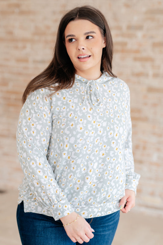 A Touch of Pollen Pullover - Dear Scarlett