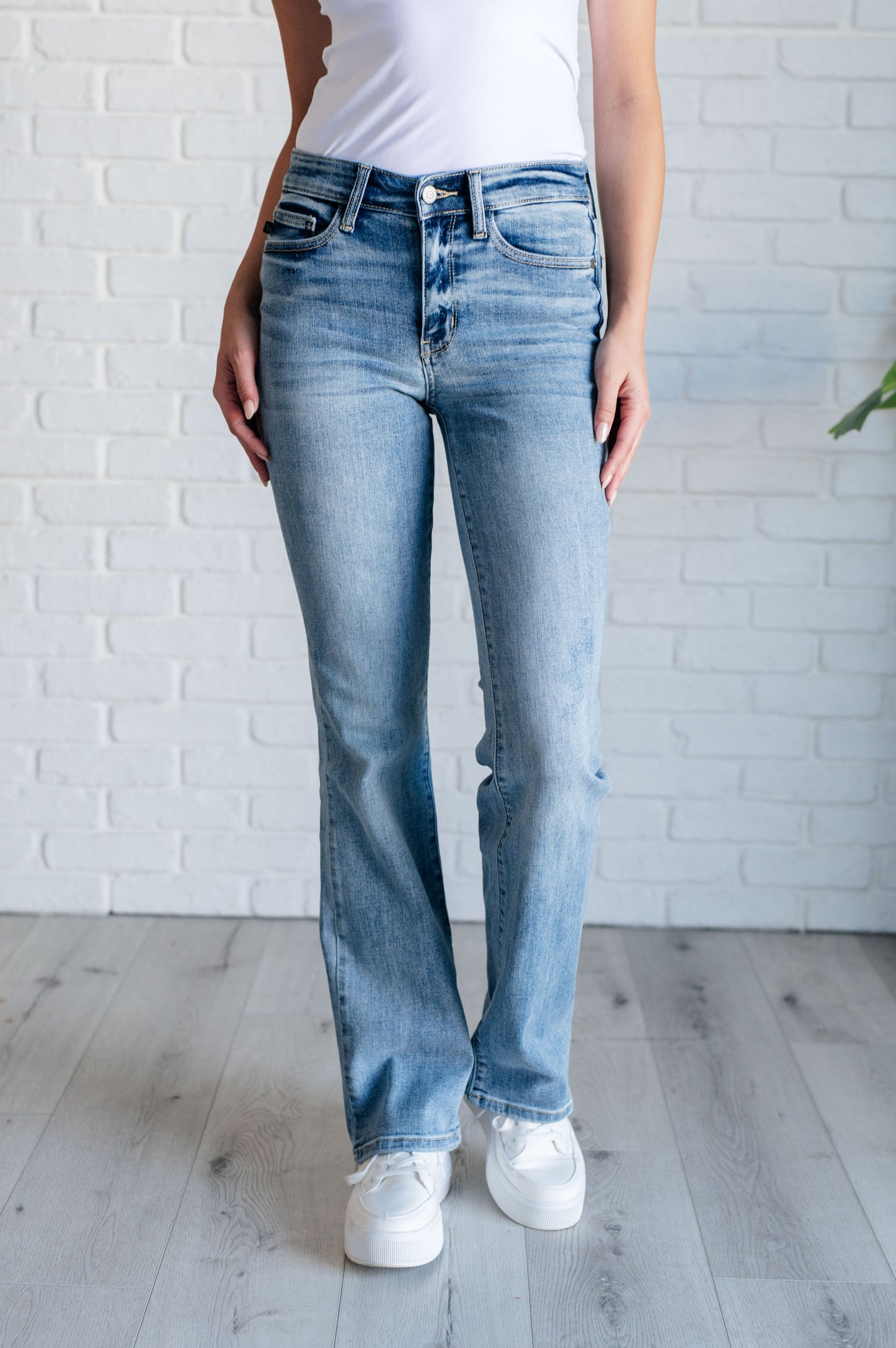 Alana Mid Rise Clean Bootcut Jeans - Judy Blue