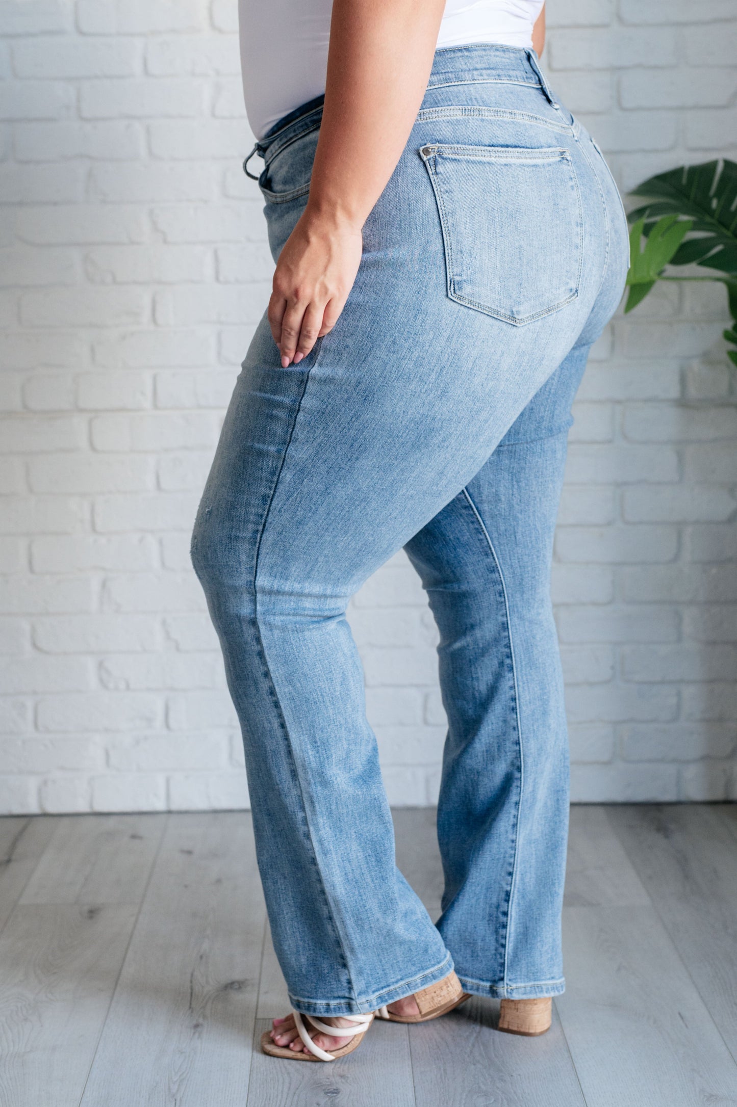 Alana Mid Rise Clean Bootcut Jeans - Judy Blue