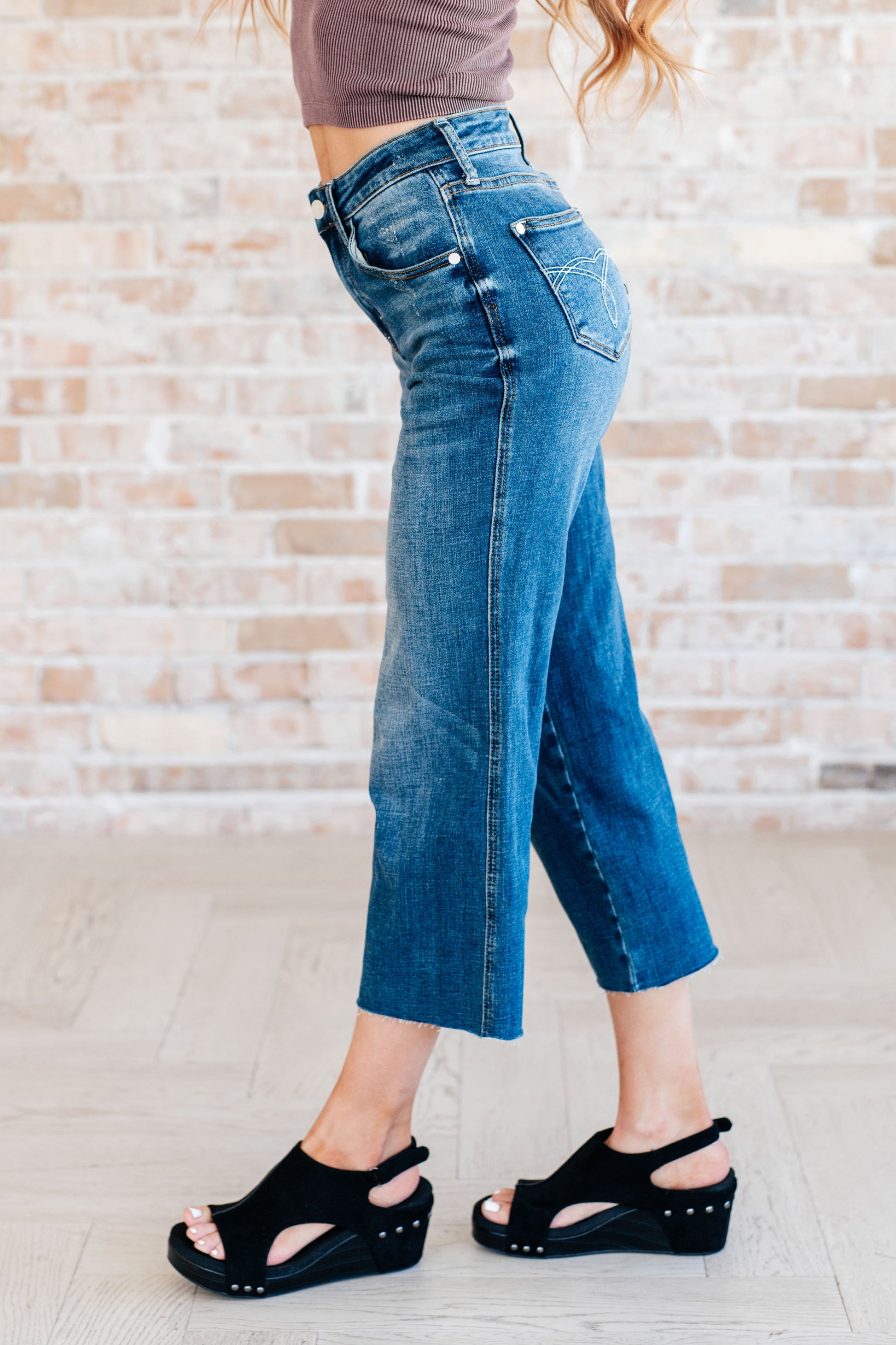 Hayes High Rise Wide Leg Crop Jeans - Judy Blue