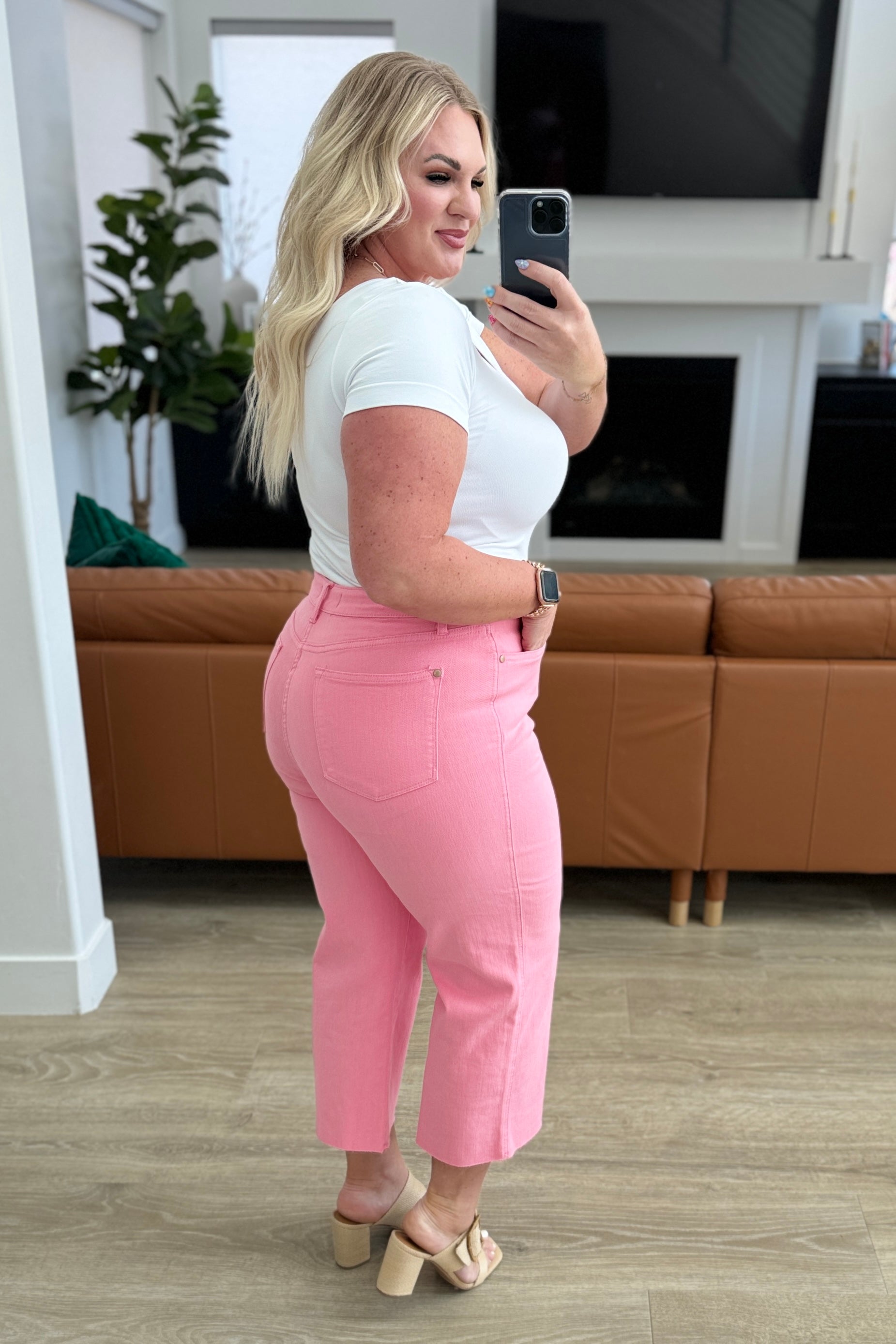 Lisa High Rise Control Top Wide Leg Crop Jeans in Pink - Judy Blue