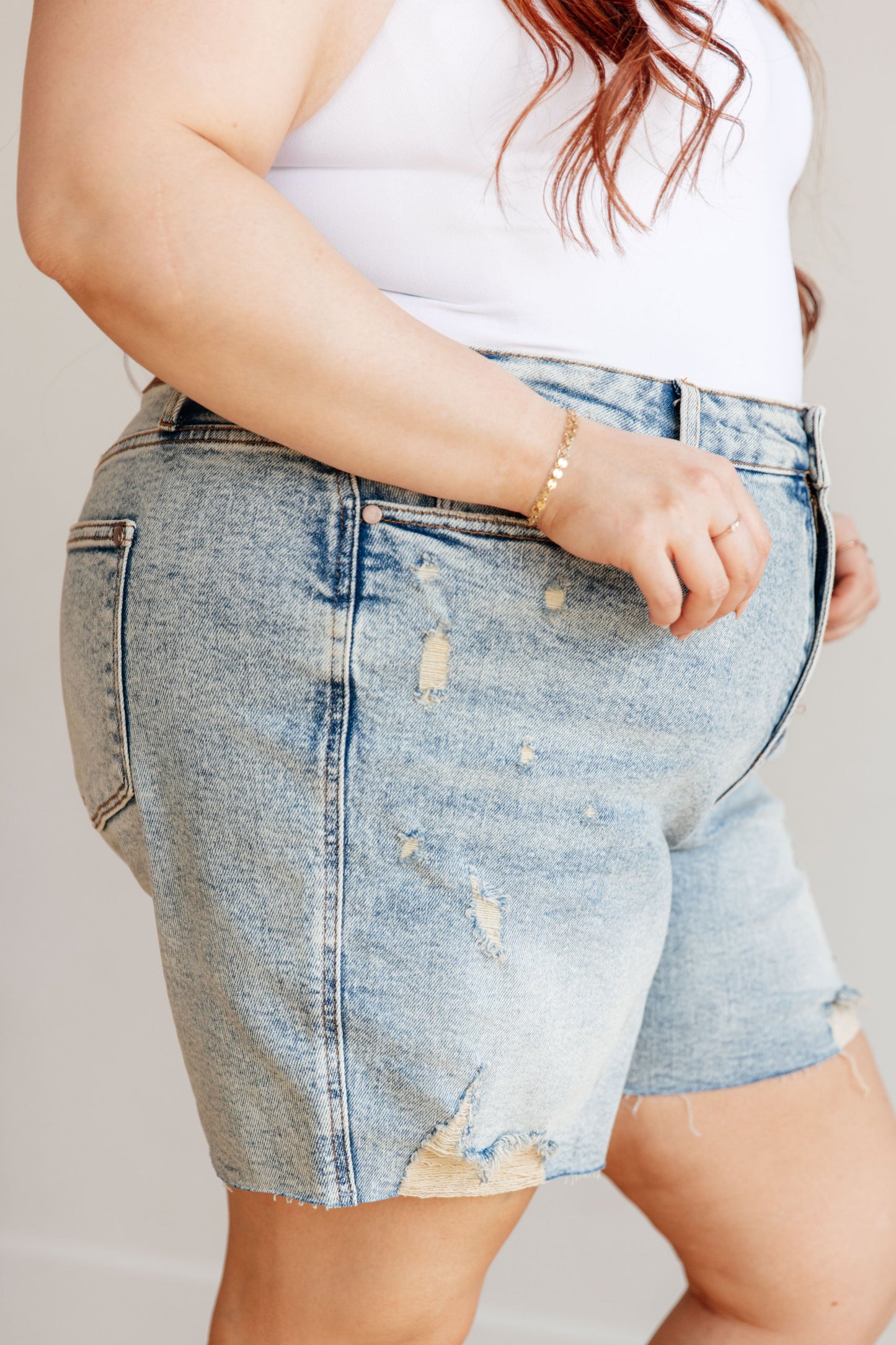 Cindy High Rise Mineral Wash Distressed Boyfriend Shorts - Judy Blue