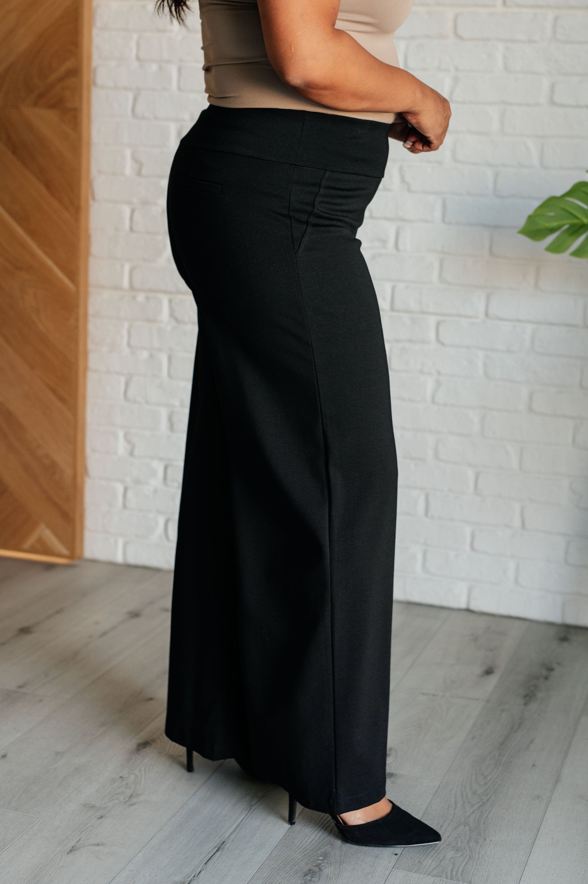 Magic Wide Leg Pants in Black - Dear Scarlett