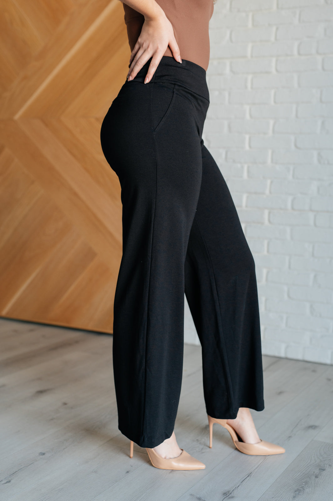 Magic Wide Leg Pants in Black - Dear Scarlett