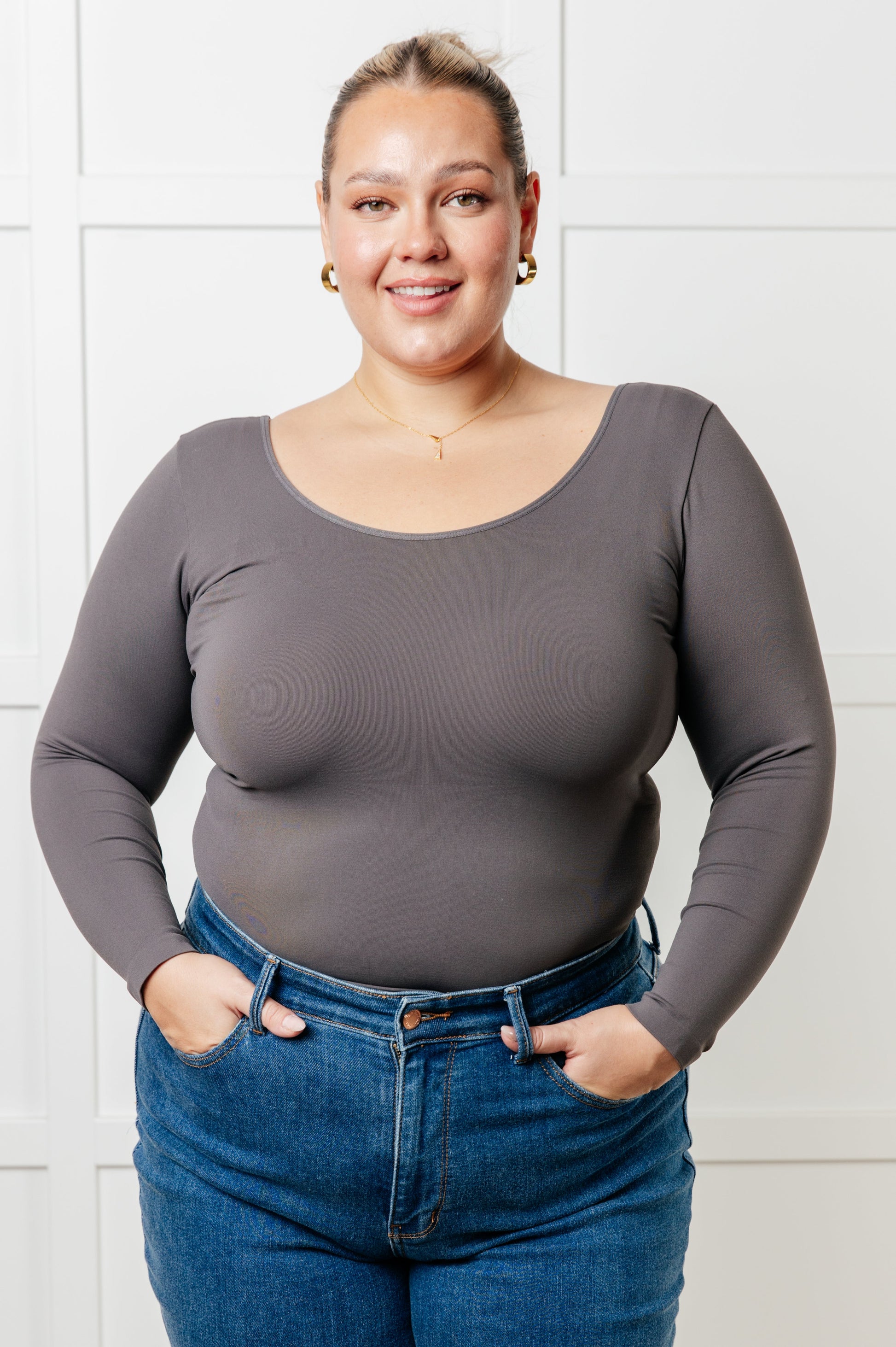 Bring in the Basics Seamless Reversible V-Neck Charcoal - Yelete